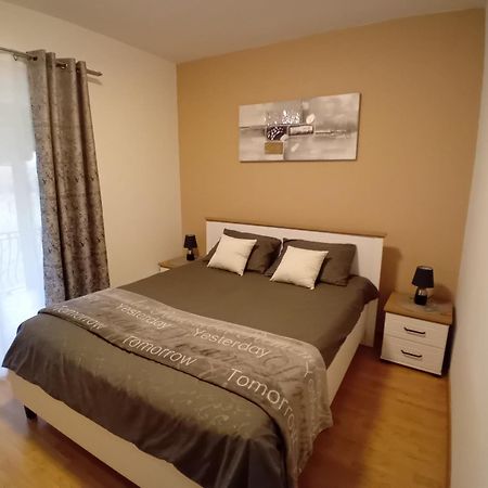 Apartman Krcina Krnica Exterior foto